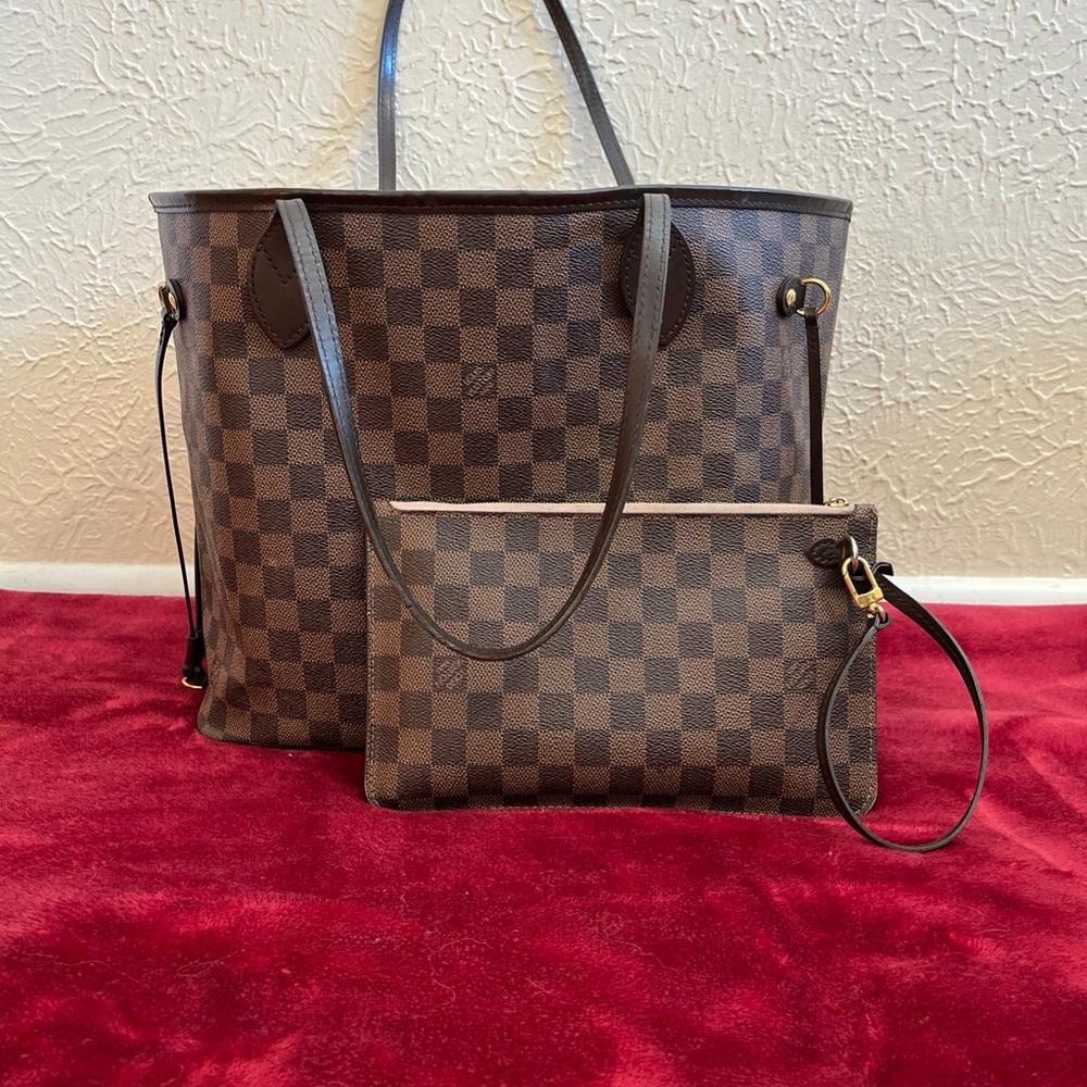 Louis Vuitton Neverfull MM Damier Ebene with Ballerina Rose Interior